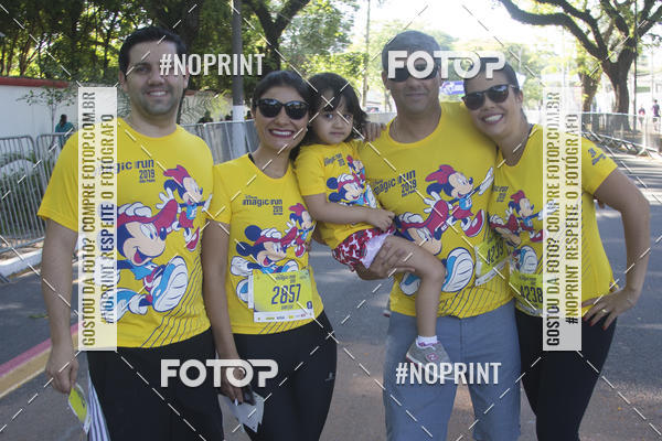 Buy your photos of the eventDisney Magic Run SP - Equipe ASI on Fotop
