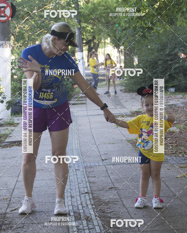 Buy your photos of the eventDisney Magic Run SP - Equipe ASI on Fotop