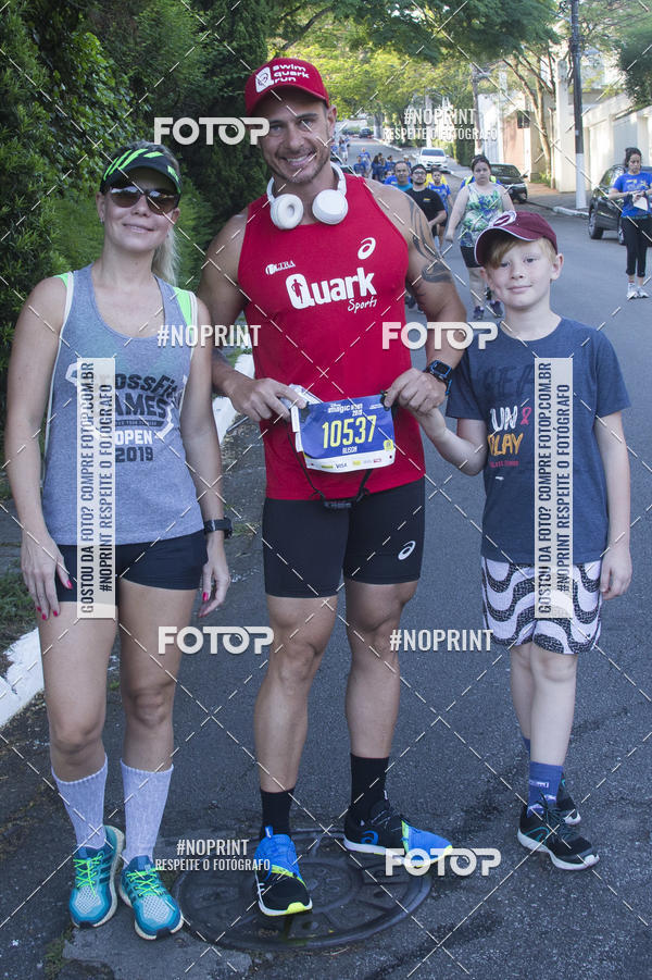 Buy your photos of the eventDisney Magic Run SP - Equipe ASI on Fotop