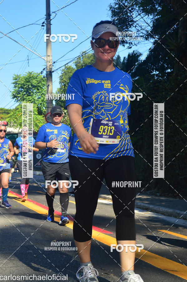 Buy your photos of the eventDisney Magic Run SP - Equipe ASI on Fotop