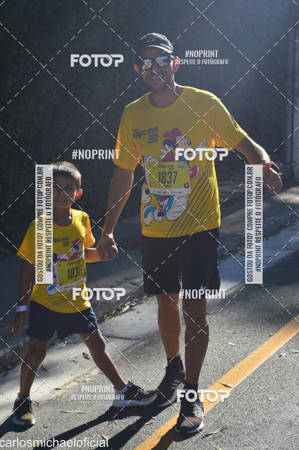 Buy your photos of the eventDisney Magic Run SP - Equipe ASI on Fotop