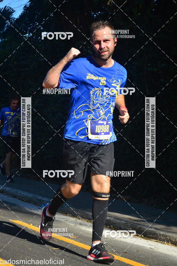 Buy your photos of the eventDisney Magic Run SP - Equipe ASI on Fotop