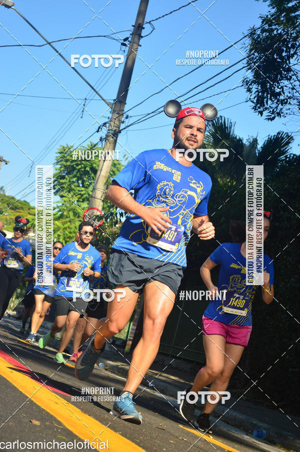 Buy your photos of the eventDisney Magic Run SP - Equipe ASI on Fotop