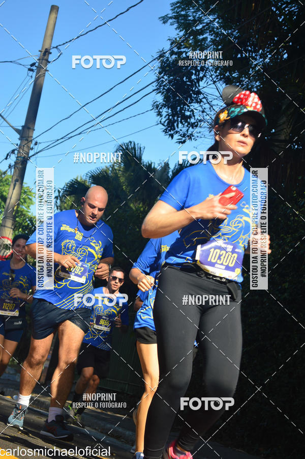 Buy your photos of the eventDisney Magic Run SP - Equipe ASI on Fotop