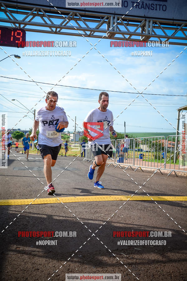 Buy your photos of the event5 Corrida pela paz no trnsito on Fotop