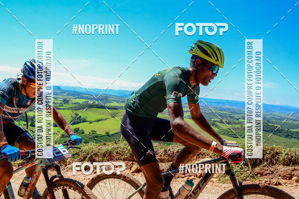 Buy your photos of the eventOURO BIKER on Fotop