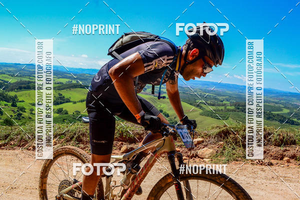 Buy your photos of the eventOURO BIKER on Fotop