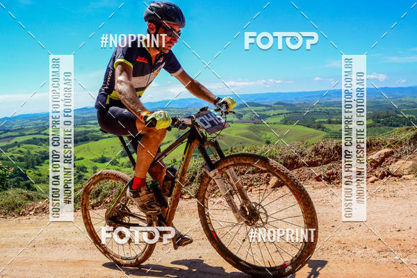Buy your photos of the eventOURO BIKER on Fotop
