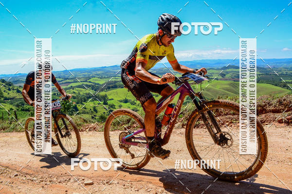 Buy your photos of the eventOURO BIKER on Fotop