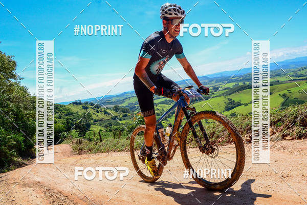 Buy your photos of the eventOURO BIKER on Fotop