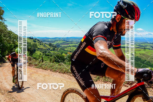 Buy your photos of the eventOURO BIKER on Fotop