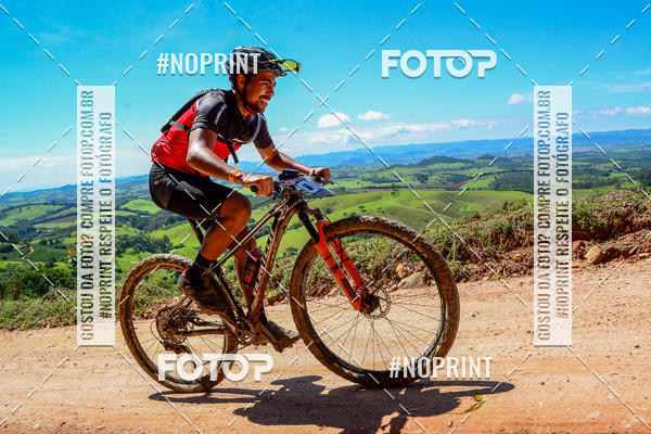 Buy your photos of the eventOURO BIKER on Fotop
