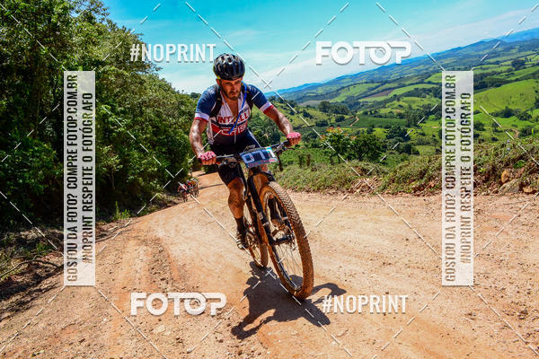 Buy your photos of the eventOURO BIKER on Fotop
