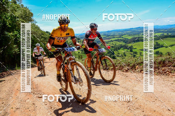 Buy your photos of the eventOURO BIKER on Fotop