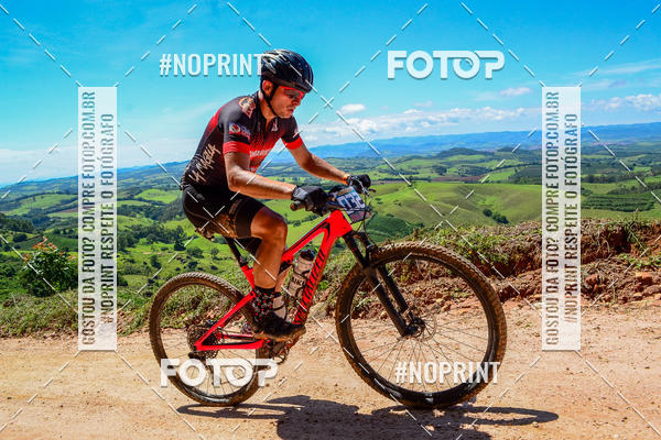 Buy your photos of the eventOURO BIKER on Fotop