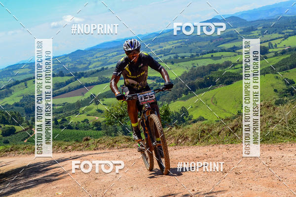 Buy your photos of the eventOURO BIKER on Fotop