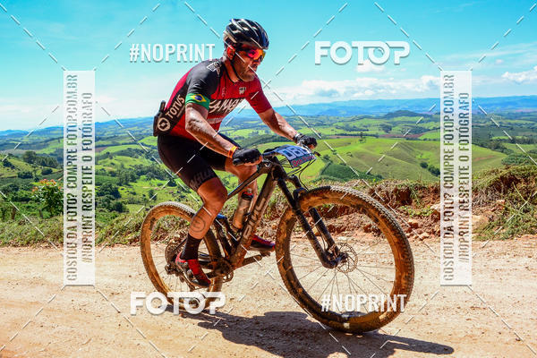 Buy your photos of the eventOURO BIKER on Fotop