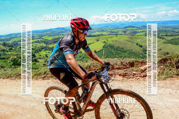 Buy your photos of the eventOURO BIKER on Fotop