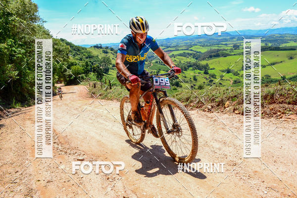 Buy your photos of the eventOURO BIKER on Fotop