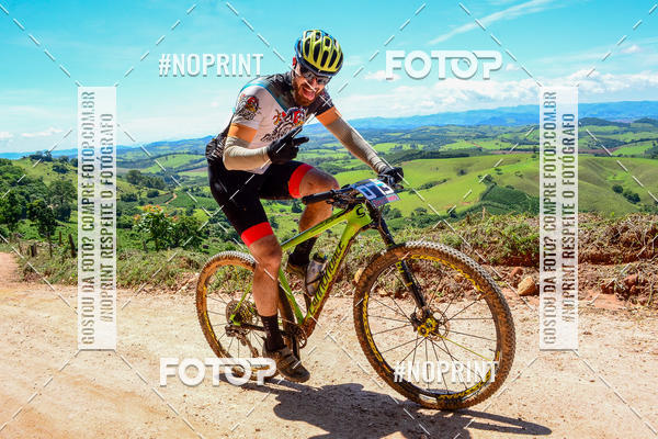 Buy your photos of the eventOURO BIKER on Fotop