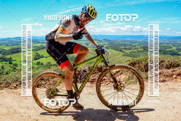 Buy your photos of the eventOURO BIKER on Fotop
