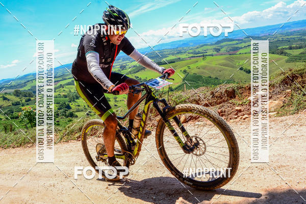 Buy your photos of the eventOURO BIKER on Fotop