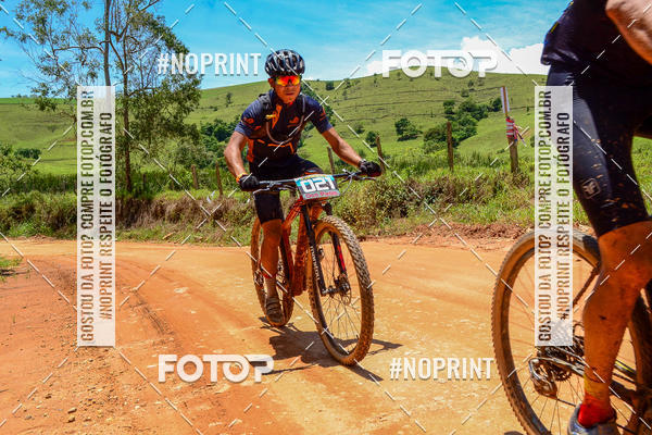 Buy your photos of the eventOURO BIKER on Fotop