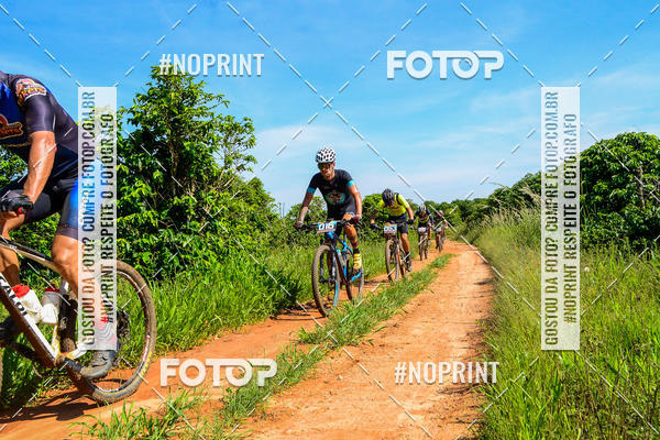 Buy your photos of the eventOURO BIKER on Fotop