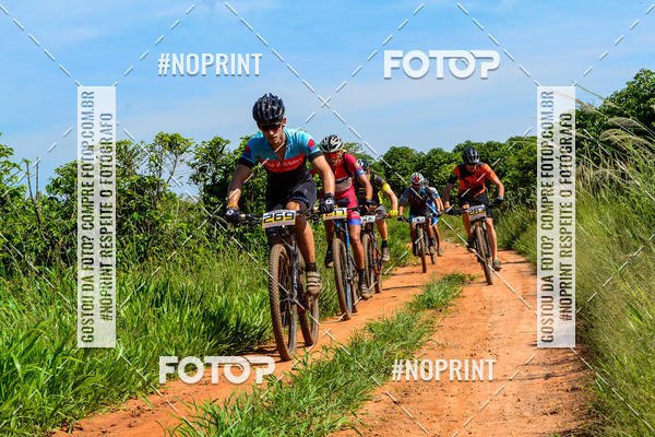 Buy your photos of the eventOURO BIKER on Fotop