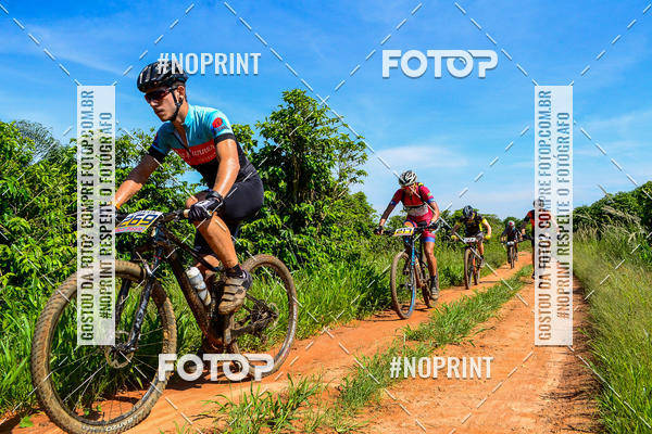 Buy your photos of the eventOURO BIKER on Fotop