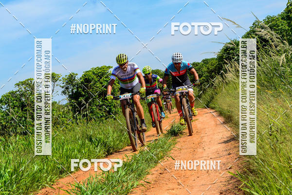 Buy your photos of the eventOURO BIKER on Fotop