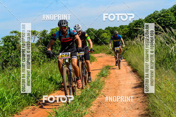 Buy your photos of the eventOURO BIKER on Fotop