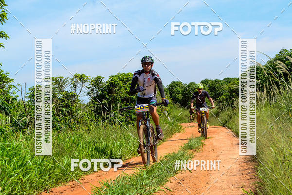 Buy your photos of the eventOURO BIKER on Fotop