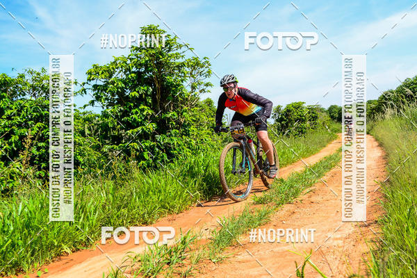 Buy your photos of the eventOURO BIKER on Fotop