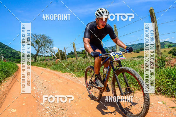 Buy your photos of the eventOURO BIKER on Fotop