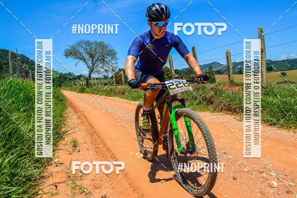 Buy your photos of the eventOURO BIKER on Fotop