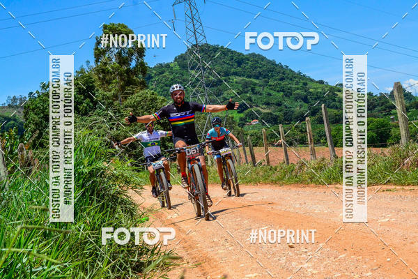 Buy your photos of the eventOURO BIKER on Fotop