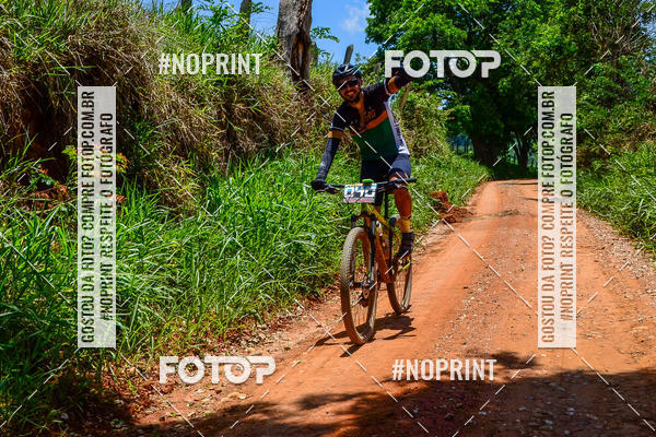 Buy your photos of the eventOURO BIKER on Fotop