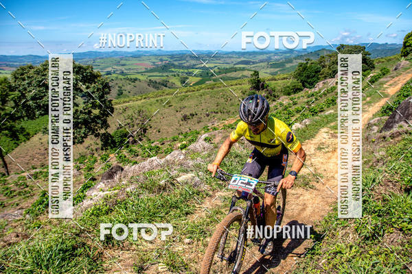 Buy your photos of the eventOURO BIKER on Fotop