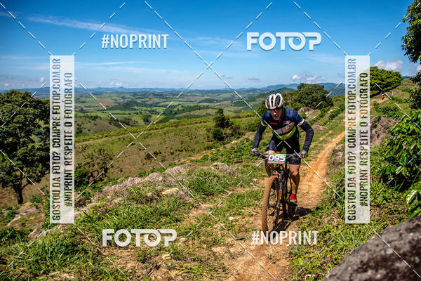 Buy your photos of the eventOURO BIKER on Fotop