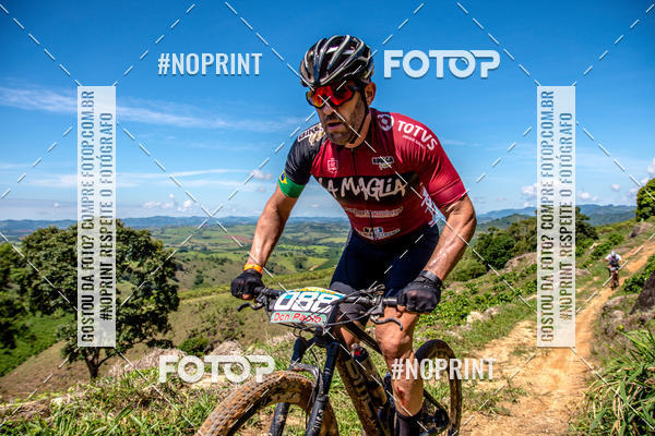 Buy your photos of the eventOURO BIKER on Fotop