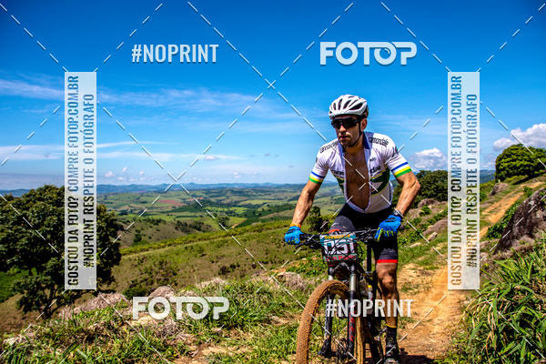 Buy your photos of the eventOURO BIKER on Fotop