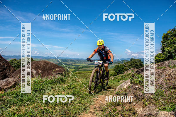 Buy your photos of the eventOURO BIKER on Fotop