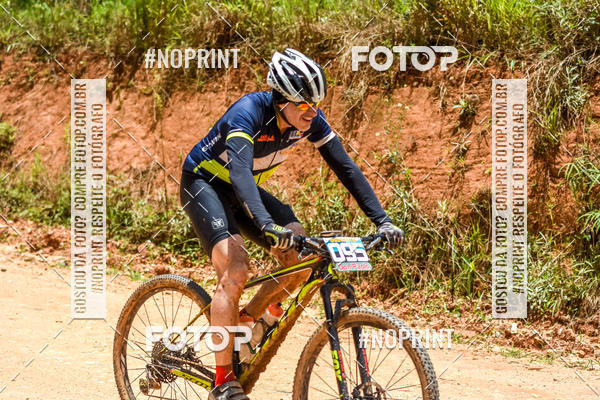 Buy your photos of the eventOURO BIKER on Fotop