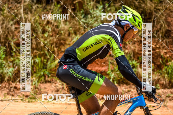 Buy your photos of the eventOURO BIKER on Fotop