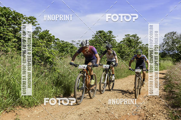 Buy your photos of the eventOURO BIKER on Fotop