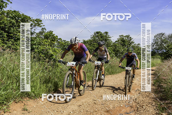 Buy your photos of the eventOURO BIKER on Fotop