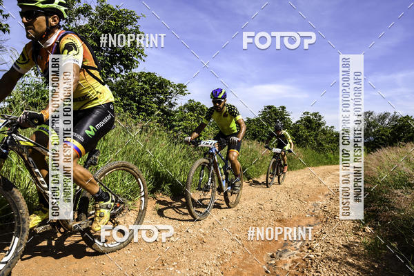 Buy your photos of the eventOURO BIKER on Fotop