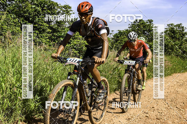Buy your photos of the eventOURO BIKER on Fotop