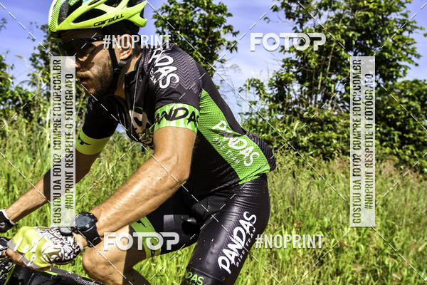 Buy your photos of the eventOURO BIKER on Fotop